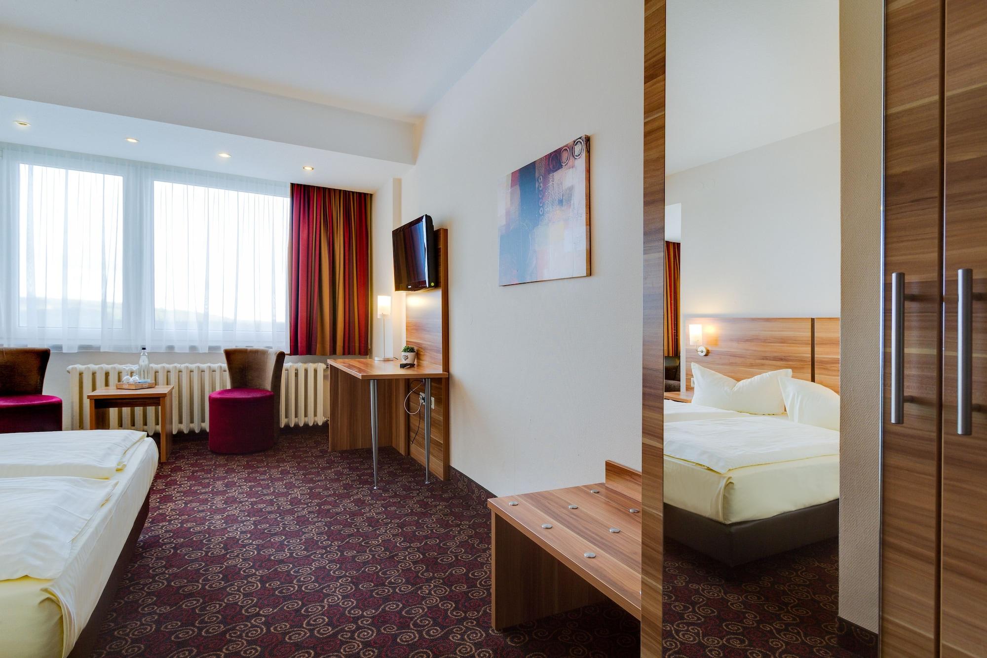 Ferien Hotel Rennsteigblick Friedrichroda Esterno foto