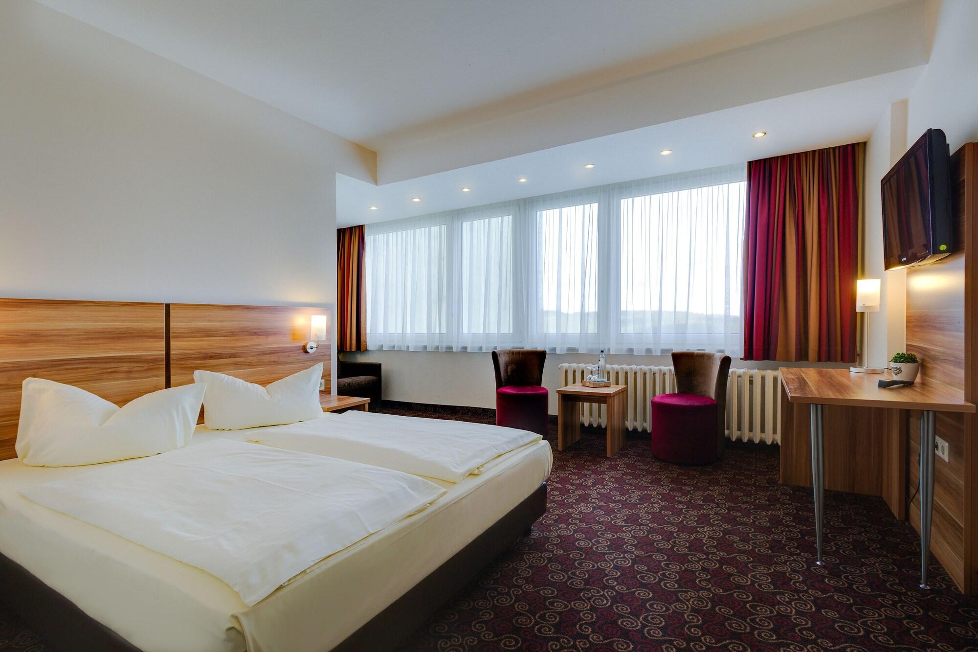 Ferien Hotel Rennsteigblick Friedrichroda Esterno foto