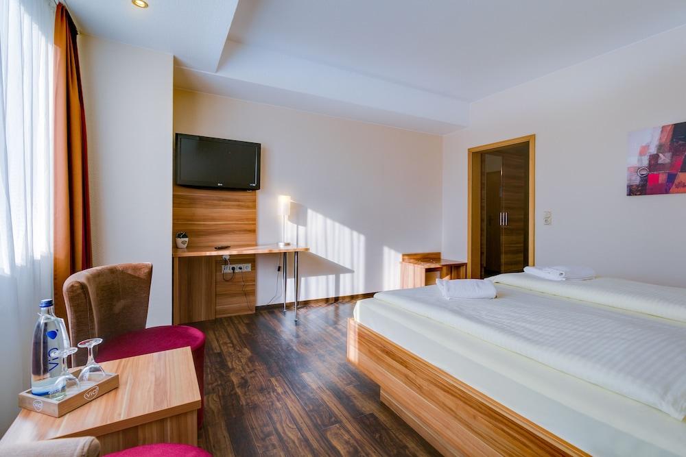 Ferien Hotel Rennsteigblick Friedrichroda Esterno foto