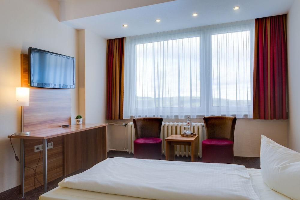 Ferien Hotel Rennsteigblick Friedrichroda Esterno foto
