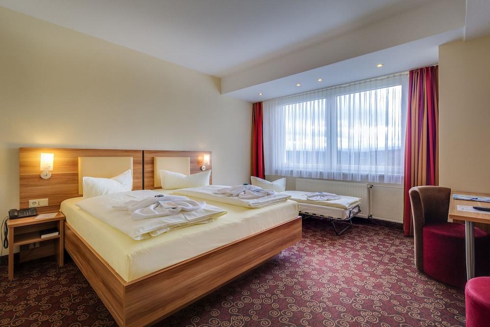 Ferien Hotel Rennsteigblick Friedrichroda Esterno foto