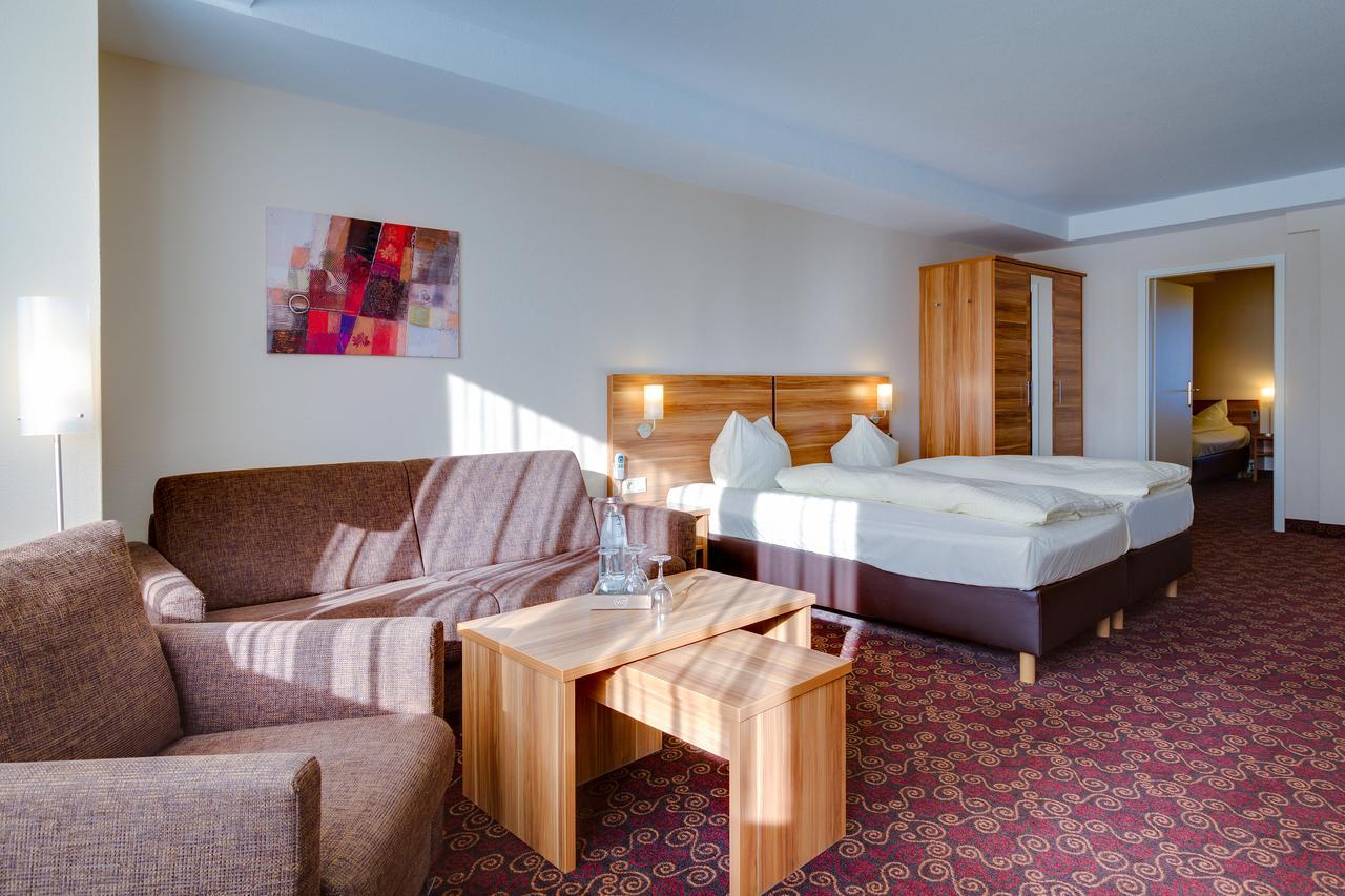 Ferien Hotel Rennsteigblick Friedrichroda Esterno foto